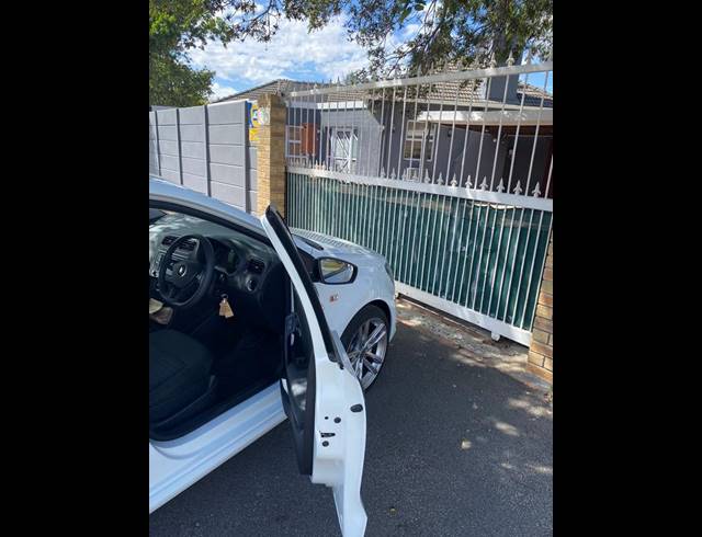 4 BEDROOM HOUSE FOR SALE IN THORNTON